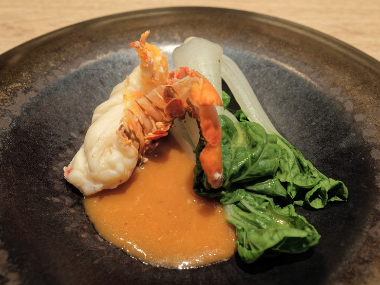 台北美食｜王品阪前鐵板燒：阪前御品套餐(A5黑樺牛老饕)（OM SYSTEM OM-3 + 17mm F1.2 實拍）