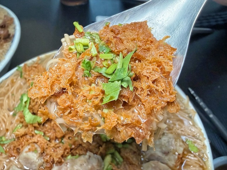 在地30年三代傳承麵線老店!必吃招牌蛋酥大腸、肉羹麵線,寵物友善