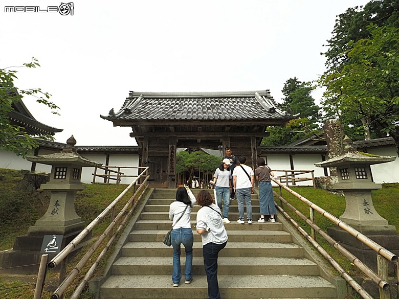由利高原鐵道 鳥海山麓線、秋田故里村、秋田市民俗藝能傳承館、平泉中尊寺、秋田AEON購物中心，還有旅行社主打的燒肉吃到飽 — 2026夏末日本東北4日員旅之三【秋田県+岩手県篇】
