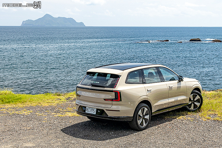 Volvo EX90 試駕|以北歐氛圍重新定義旗艦,引領品牌邁入新世紀的純電七人休旅!