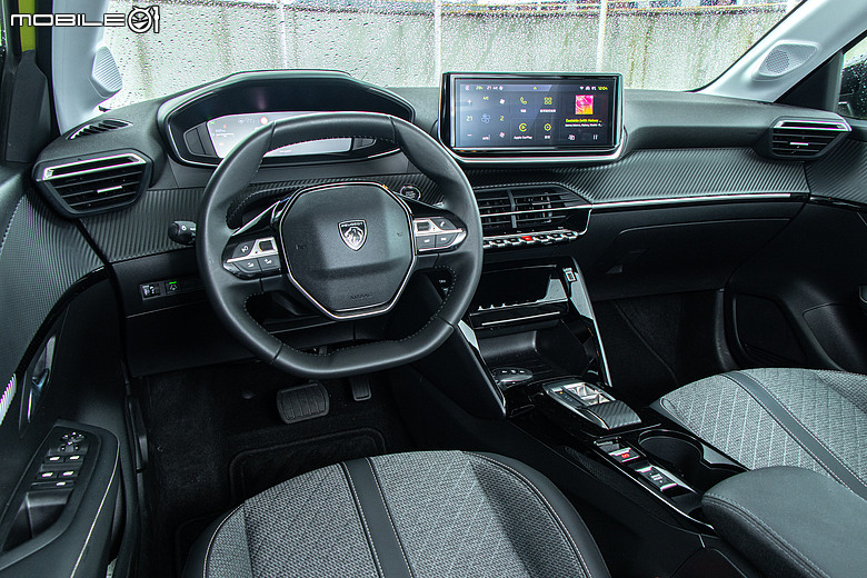 Peugeot 208 Hybrid 一桶油環島實戰|866公里平均油耗19.9km/L達成!