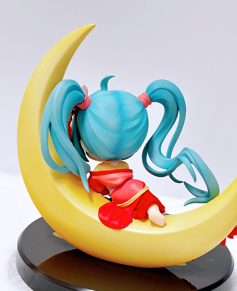 【開箱】初音未來 月西江 - 暮秋楓音沁心弦，皓月楓紅映滿江！