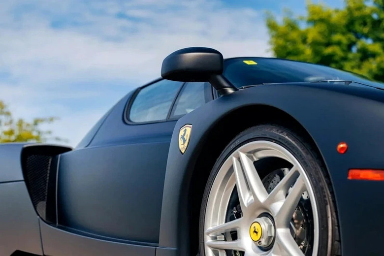 汶萊皇室成員曾經擁有 全球唯一消光黑Ferrari Enzo尋找新主人
