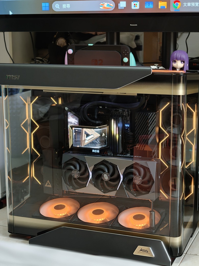點我看大圖 微星MSI 之 MEG MAESTRO 900R、MEG X870E ACE MAX及MEG CORELIQUID E15 360 開箱分享