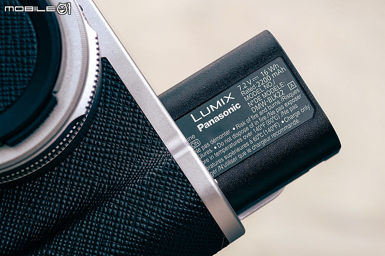Panasonic Lumix DC-L10 評測報告|復古質感 + 4/3 吋大底、實時 LUT 隨心玩色!