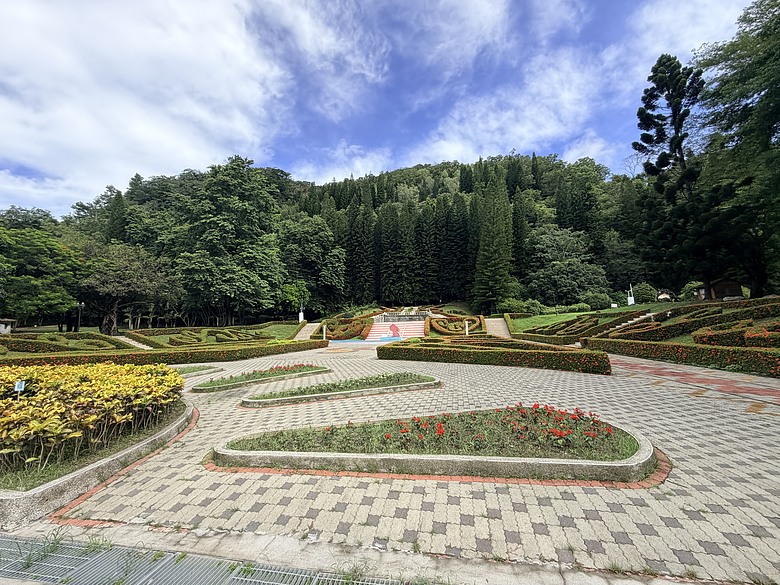 點我看大圖 【南投泰雅渡假村 】親子二日遊當兩天勇士|營火、射箭、竹筒飯與高空繩索