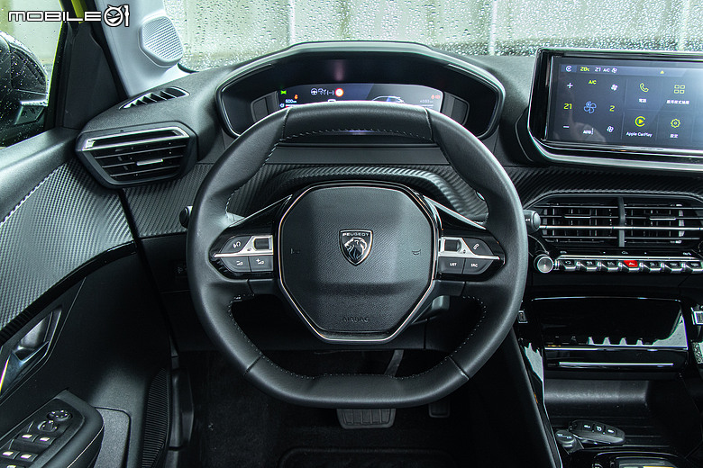 Peugeot 208 Hybrid 一桶油環島實戰|866公里平均油耗19.9km/L達成!