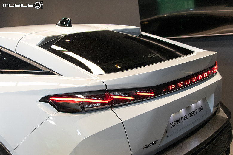 【採訪】Peugeot 408小改款上市,三車型、123.8萬元起!
