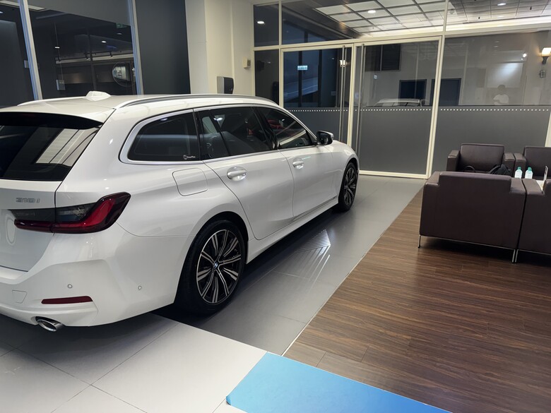 點我看大圖 318i Touring (G21) 開箱心得分享