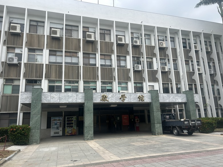 懷 念 台 南 車 站 府 城 半 日 騎 遊