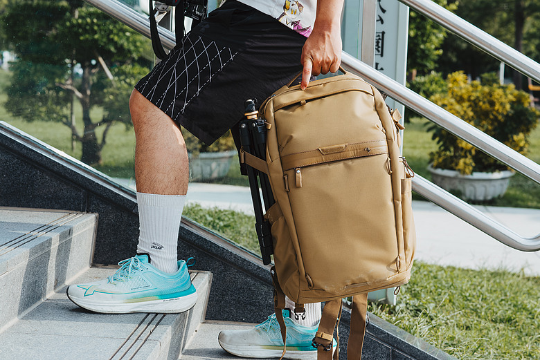 攝影、工作、旅行一包搞定｜VANGUARD VEO METRO B30L 使用心得分享