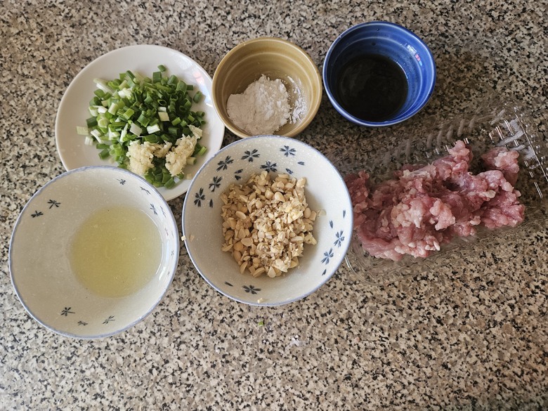 點我看大圖 黃豆肉餅