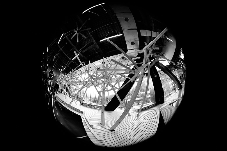 Sony FE 8-14mm F3.5 Fisheye G 評測報告｜314g 輕巧便攜！圓形與對角魚眼「雙視角通吃」