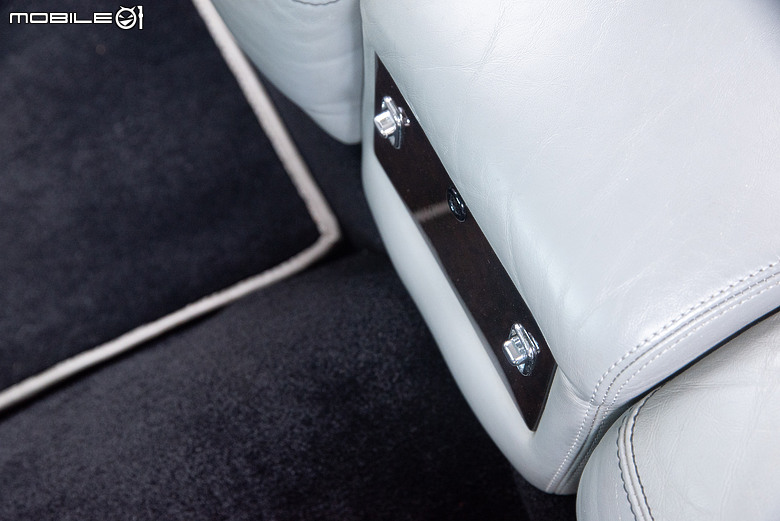 老派機械與電氣化時代的相遇｜Bentley Arnage T與Flying Spur Hybrid
