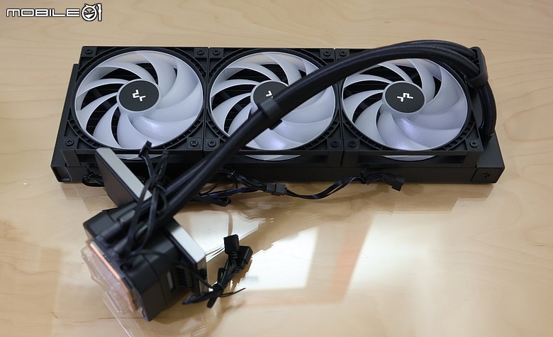 4.5吋大螢幕 AIO 九州風神 LT360 VISION ARGB