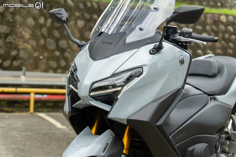 YAMAHA TMAX 560 TECH MAX 試駕｜羊皇無須多言，無可取代的王者