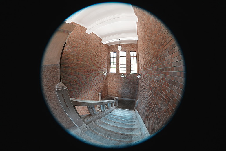 Sony FE 8-14mm F3.5 Fisheye G 評測報告｜314g 輕巧便攜！圓形與對角魚眼「雙視角通吃」