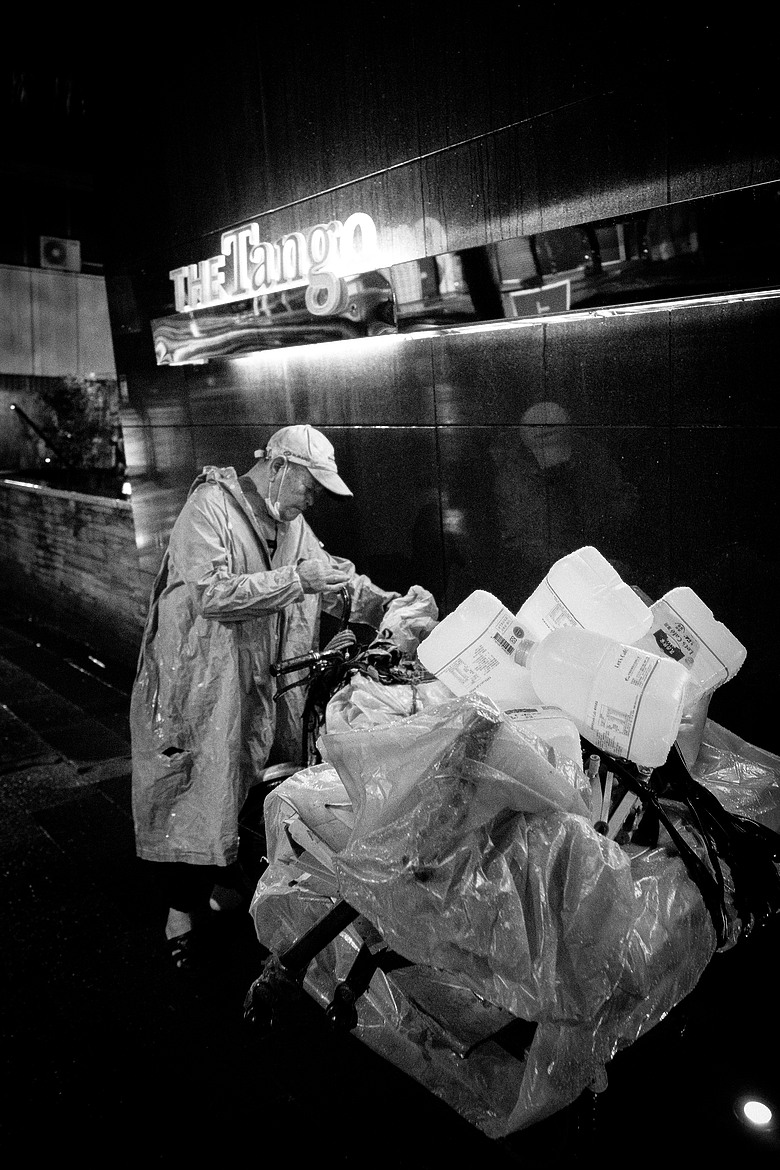 重新發現黑白的魅力｜台灣街頭攝影｜Ricoh GR IV Monochrome