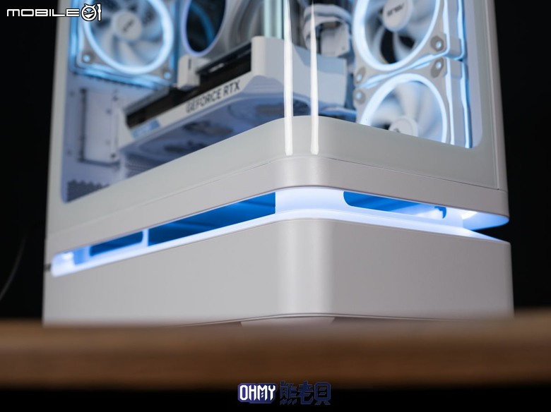華碩 Prime AP304 ARGB 懸浮感海景機殼