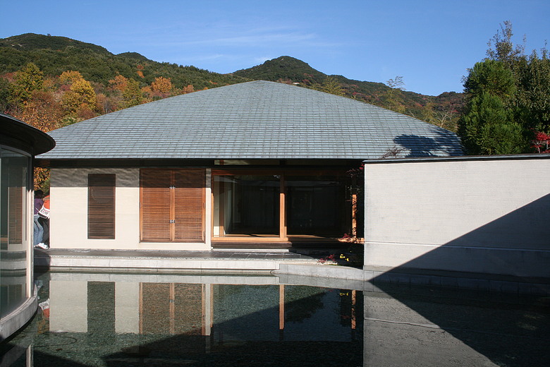 【日本建築觀察】當安藤忠雄遇見千利休：隱藏在淡路島夢舞台的安藤茶室