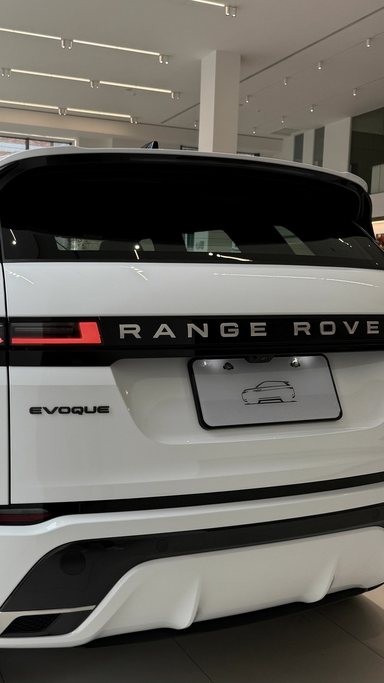 26.75年式，最划算的Evoque進展間囉！P250 Hoxton Edition