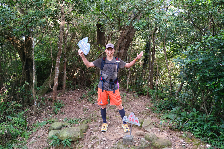 點我看大圖 【新竹飛鳳山】石壁潭山・中坑山・少見美麗大板根樹