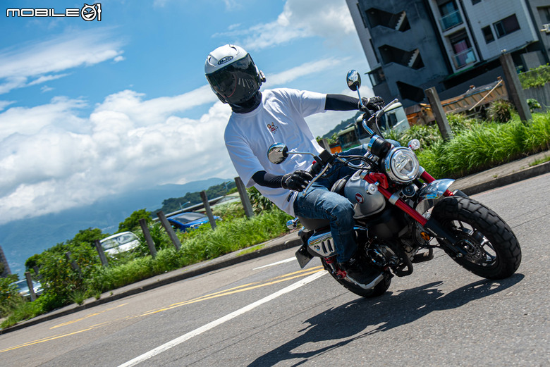 點我看大圖 Honda Monkey 125 ABS 試駕|星期三猴子去爬山!