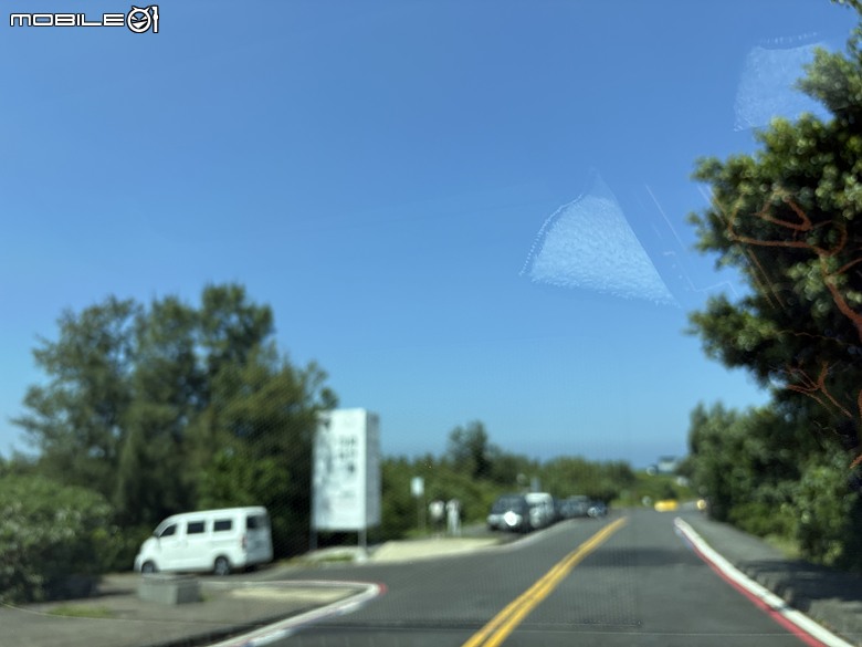 【北海岸親子踏青】走到台灣最北端上了一堂戶外課｜富貴角公園、老梅迷宮、綠石槽與富貴角燈塔