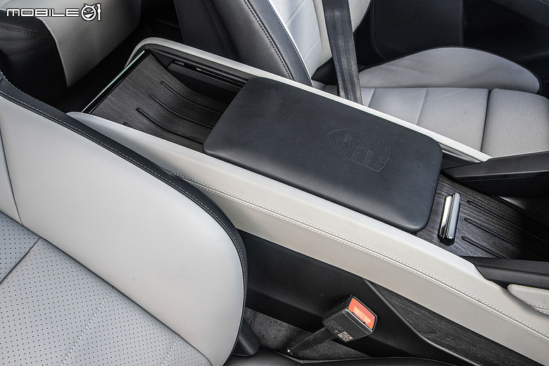 Porsche Cayenne S Electric 試駕|操控本色依舊,科技座艙更令人驚艷!