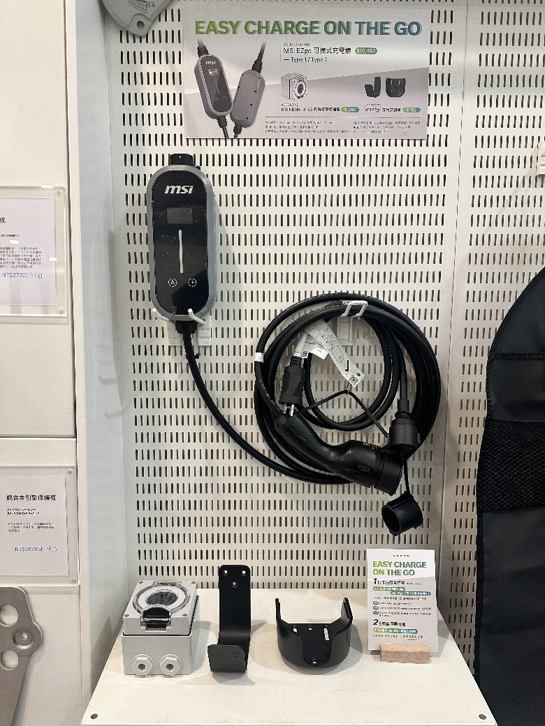表妹以為Volvo展間只有車，其實不是