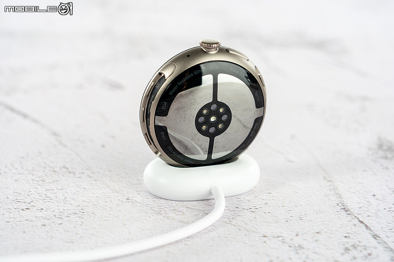 Google Pixel Watch 5 體驗|抬手對話更便利、AI 健康教練隨行!