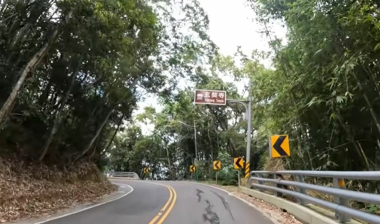 25%爆心跳極陡坡!日月潭加碼潭南天主堂,騎上去真的會見耶穌?