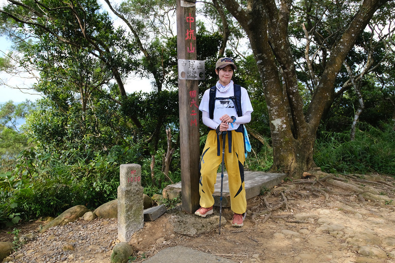 點我看大圖 【新竹飛鳳山】石壁潭山・中坑山・少見美麗大板根樹