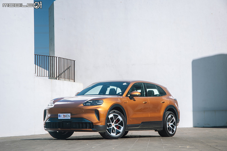 Porsche Cayenne S Electric 試駕|操控本色依舊,科技座艙更令人驚艷!
