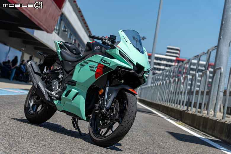 點我看大圖 YAMAHA YZF R3/R9賽道試駕|親和雙缸與靈動三缸,全面釋放R DNA極限性能