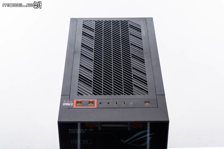 ROG G1000 電競桌機開箱 以獨特 AniMe Holo 投影燈效搭配優秀散熱設計的旗艦 PC