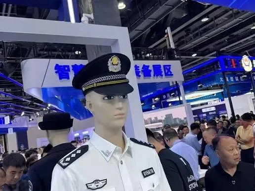 中國2025式新警服（圖）