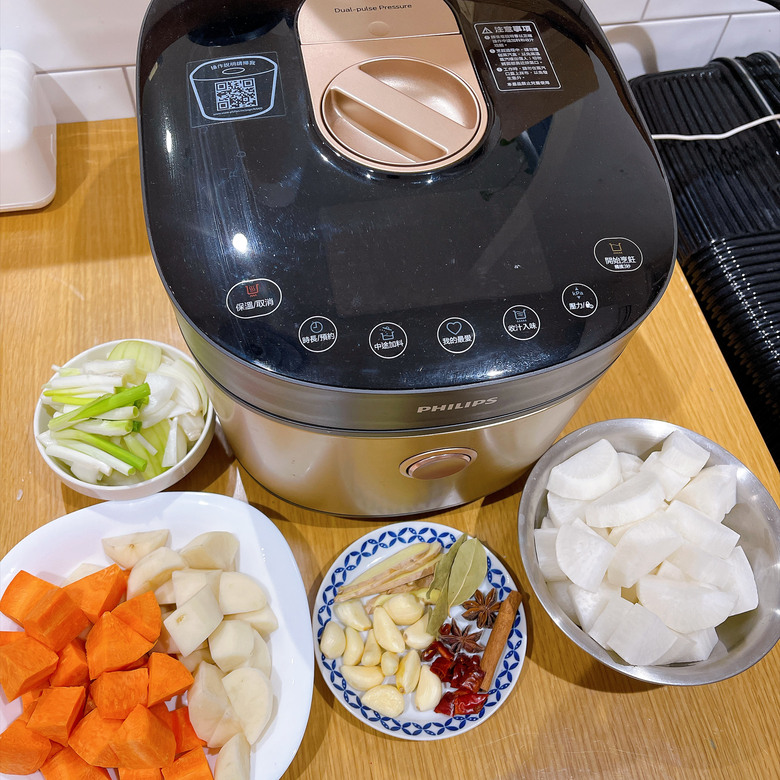 紅燒牛肉燉蘿蔔 萬用鍋版