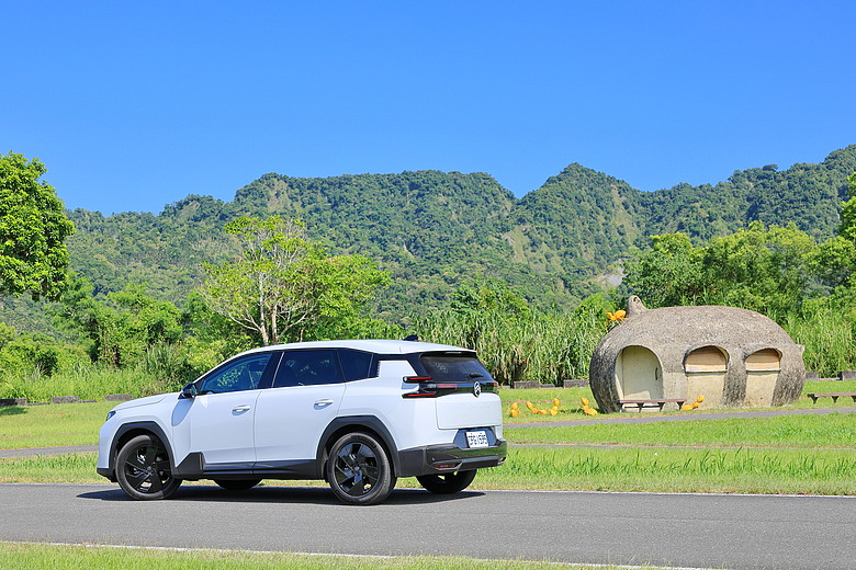 點我看大圖 (映像旅行) 在花蓮來場南法輕旅行 feat.PEUGEOT 3008、CITROËN C5 AIRCROSS