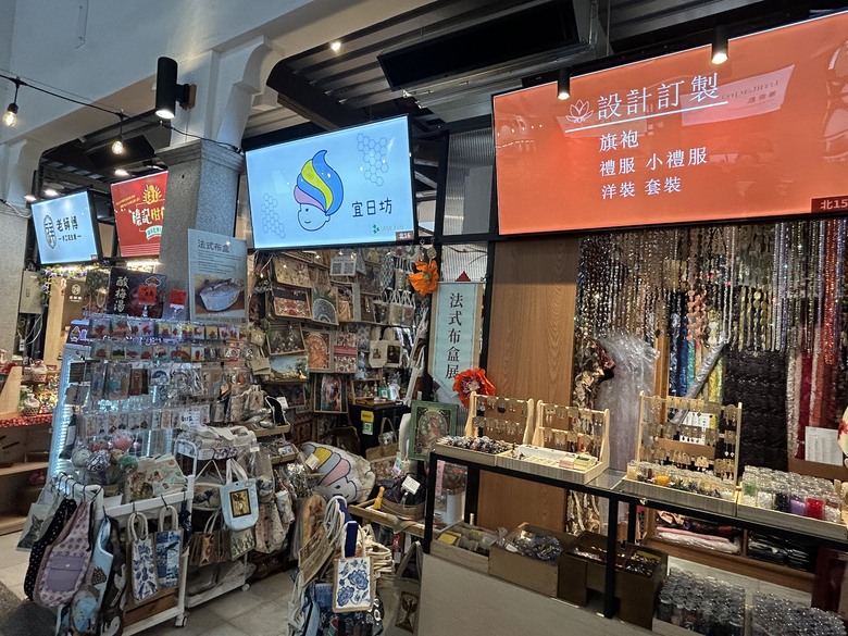 懷 念 台 南 車 站 府 城 半 日 騎 遊
