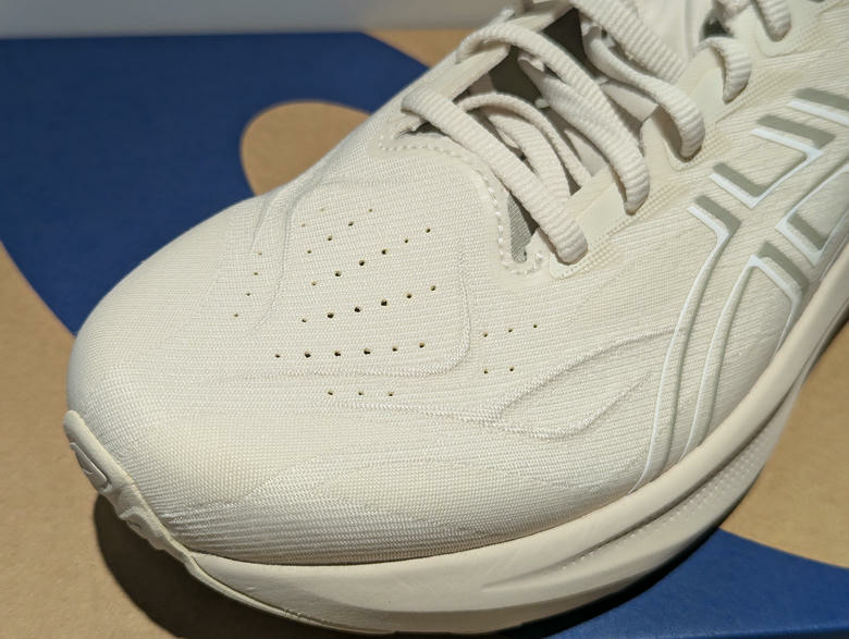 【小氣開箱】ASICS基礎跑鞋GT2000 14代 (中秋烤肉吃多了的贖罪補償)