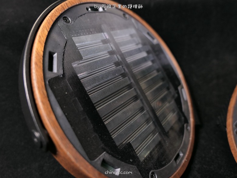 FiiO FT15 開放式平板振膜耳罩耳機:自研發環形磁體佈局,優化磁場提供更為流暢的聽覺饗宴