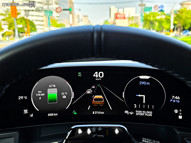 Porsche Cayenne S Electric 試駕|操控本色依舊,科技座艙更令人驚艷!