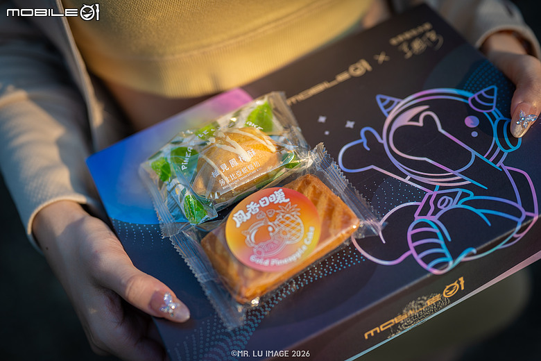 點我看大圖 2026中秋節|Mobile01 x 世界麵包大師王鵬傑 | 中秋禮盒開箱