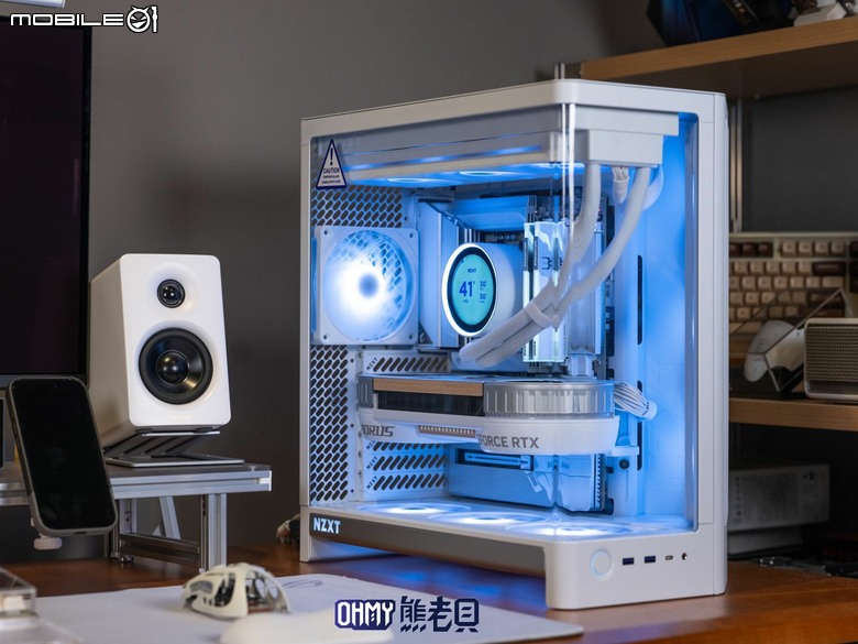 遲來的背插主機板體驗!技嘉 X870 AORUS STEALTH ICE