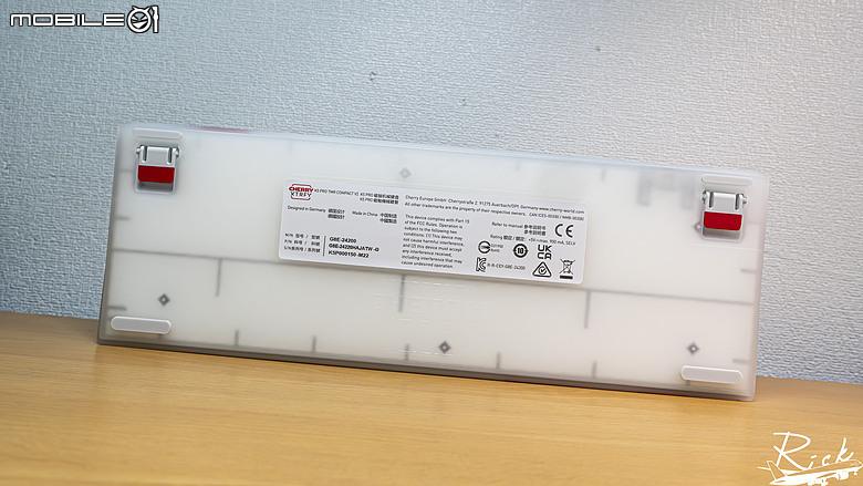 點我看大圖 【開箱】更加完美的櫻桃磁軸 | CHERRY XTRFY K5 PRO TMR V2 RGB WHITE
