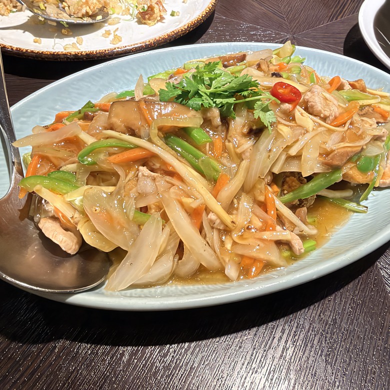 連續 9 年摘星的金蓬萊，吃的是回憶還是實力？
