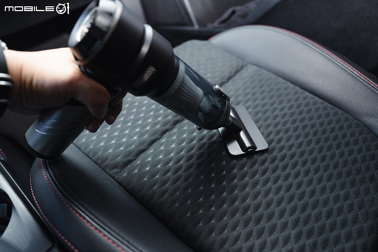 KOCA Dusty MINI 1 手持吸塵器|從車內餅乾屑到生活,吸塵、吹氣、抽真空、充氣一機搞定