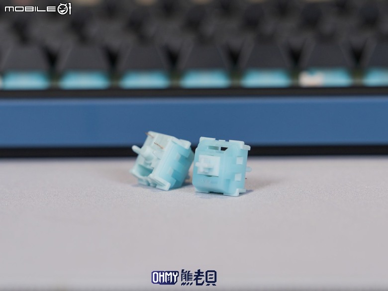 熱門配置 平價選擇 Ducky OK-M 98 三模熱插拔機械式鍵盤