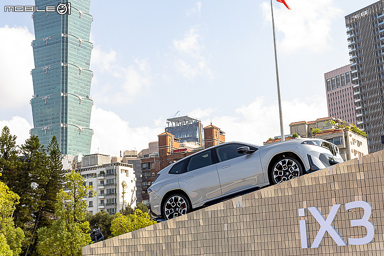 【採訪】BMW iX3 正式上市,新增 245 萬元之「40 Excellence」車型!